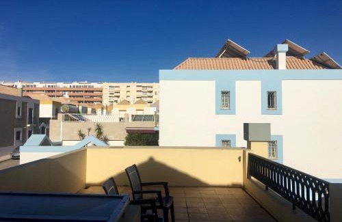 Faro Casa | Casa das Figuras