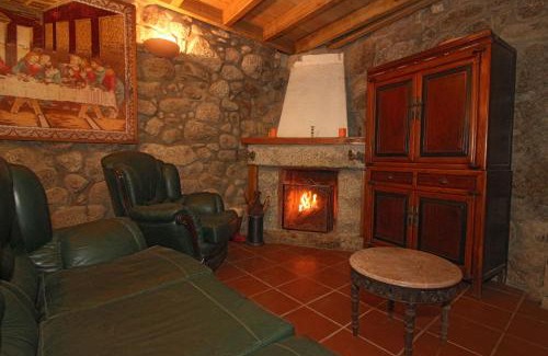 Covide Casa | Casa das Marias by Gerês Casas