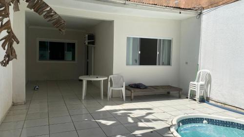 Municipios Casa | Casa de 2 QUARTOS COM PISCINA