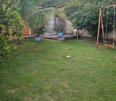 Lindoia Casa | Casa de 2 quartos no Circuito das Aguas - Churrasqueira, fogão e forno a lenha