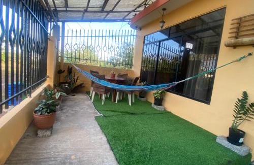 Puerto Baquerizo Moreno Casa | Casa de Alojamiento Muyuyo House