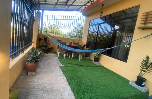 Puerto Baquerizo Moreno Casa | Casa de Alojamiento Muyuyo House