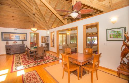 Sandy Bay Casa | Casa de Admirada Home