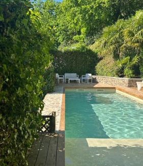 Santiago de Compostela Casa | Casa de Afora Casa con piscina y jacuzzi privados