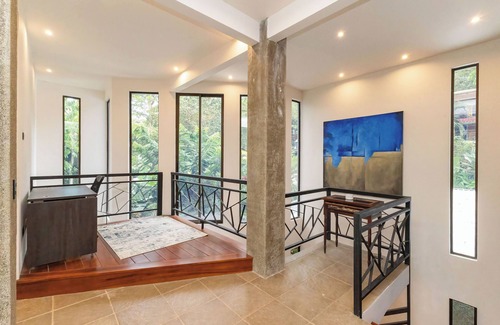 Valle Pura Vida Casa | Casa de Agua - 3-bedroom house in charming Manuel Antonio with WiFi, AC