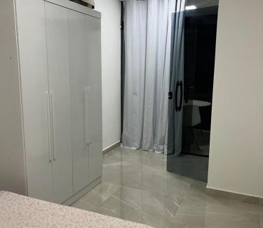 Vargem Pequena Casa | Casa de alto padrão com hidromassagem aquecida aceita pet perto da praia