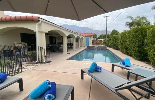 Racquet Club South Casa | Casa de Arcos with Private Hot Tub