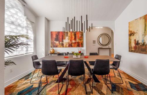Racquet Club South Casa | Casa de Arcos with Private Hot Tub