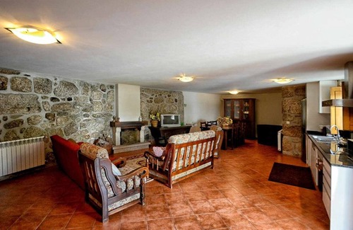 Molares Casa | Casa de Vacaciones T5 con Barbecue y Piscina Privada