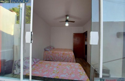 Sao Joao Batista do Gloria Casa | Casa de temporada acomoda até 20 pessoas, ótimo custo beneficio e com piscina grande, estacionamento grátis incluso, próximo da SERRA CANASTRA, Cânyons de Capitólio, furnas e mais de 130 lindas cachoeiras na região