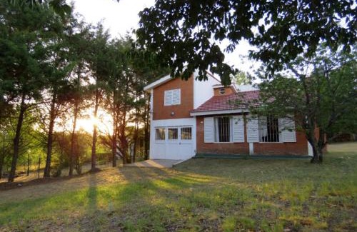 La Estancia Casa | casa de campo a metros del lago