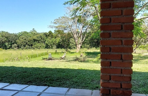 Sarapui Cabaña | Casa de Campo. Natureza Exuberante, Wi-fi, Hidromassagem, Piscina. Pet Friendly!