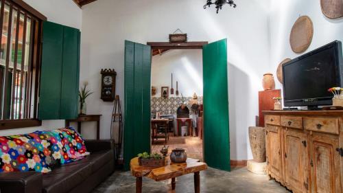 Santana de Parnaiba Casa | Casa de campo c lazer, bem equipada, pet friendly