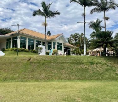Santana de Parnaiba Casa | Casa de campo, com quadra de Beach Tennis, Volei e Fut Volei próxima a SP!
