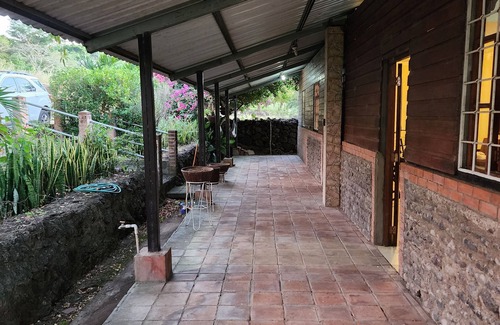 Esteli Cabaña | Casa de Campo By the River