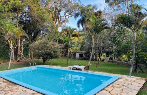 Ibiuna Casa | Casa de campo com piscina em condomínio.