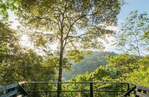 Cerro Azul Cabina | Casa de Campo / E C O aventura / clima 18 a 25