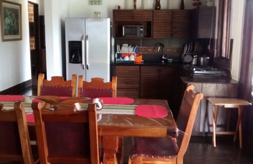 El Penol Cabaña | Casa de Campo Guatape-Peñol Incluye empleada