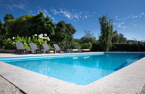 Pevidem Cabaña | Cardido House - Piscina privada