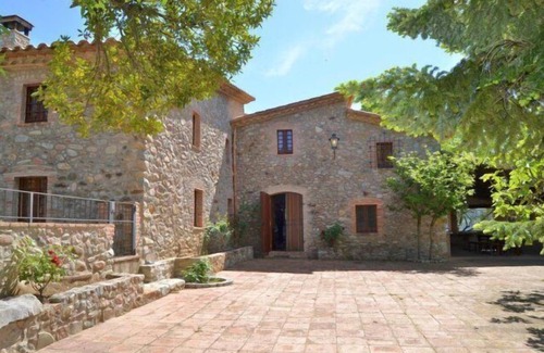 Sant Gregori Casa | Casa de Cuaña - Private Pool, Padel Tennis, Basketball & more - close to Girona