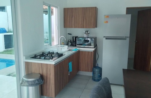 Tlajomulco de Zuniga Casa | Casa de descanso con alberca a 40 mins de Guadalajara