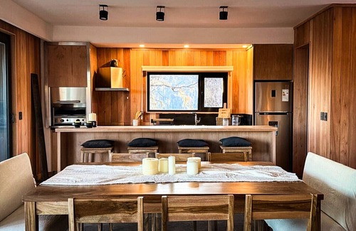Lanin National Park Chalet De Esquí | Casa de diseño ideal para grupos con vista a la Cordillera de Los Andes