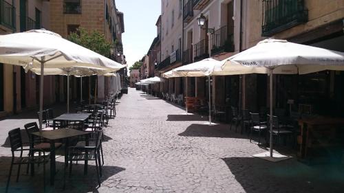 Alcalá de Henares Casa | Casa de Huéspedes Vecinodecerbantes