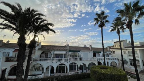 La Siesta Casa | Casa De La Luna Torrevieja