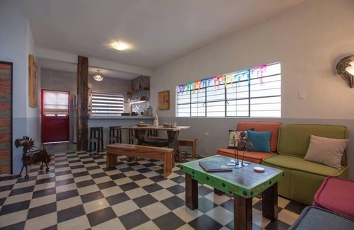 Esterito Casa | Casa de las Adelitas. Camina a todos lados! Buena ubicación.
