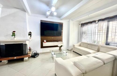Quito Casa | Casa de las Flores