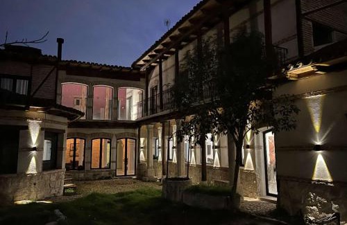 Alcala de Henares Casa | Casa de los Mendoza - Casa Solariega en el casco histórico