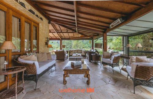 Amparo Casa | Casa de luxo em Amparo com piscina e churrasqueira