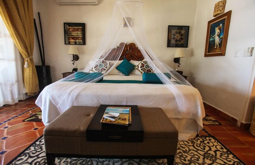 Punta de Mita Hotel | Casa de Mita ... Quiet, Secluded, Fabulously Appointed and Over the Top Service!