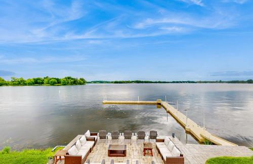 Channel Lake Casa | Casa de Nello - Whole Home