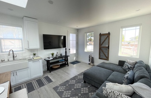 Point Loma Cabaña | Casa de Orchard, 1BR/1BA Guest House in Point Loma