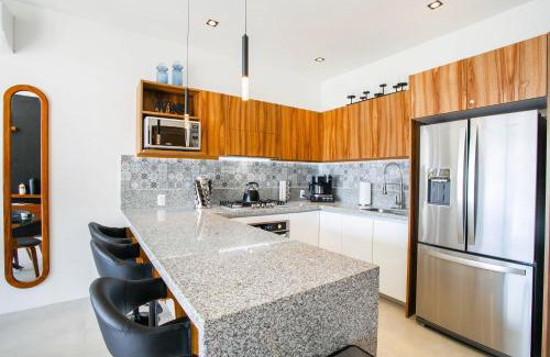 Díaz Ordaz Casa | Casa de Palm Springs, Luxe 2BR in Versalles