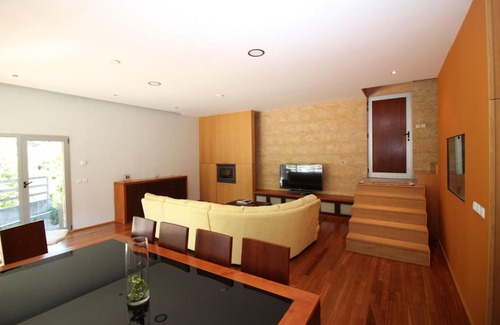 Amares Casa | Casa de Paredes Secas by Gerês Casas