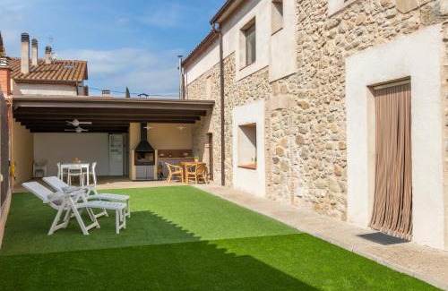 Sant Jordi Desvalls Casa | Casa de piedra en la Costa Brava