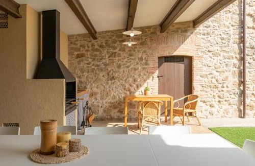 Sant Jordi Desvalls Casa | Casa de piedra en la Costa Brava