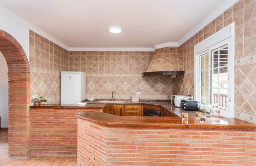 Barbate Casa | Casa de Piedra con magnífica piscina de 50 metros.