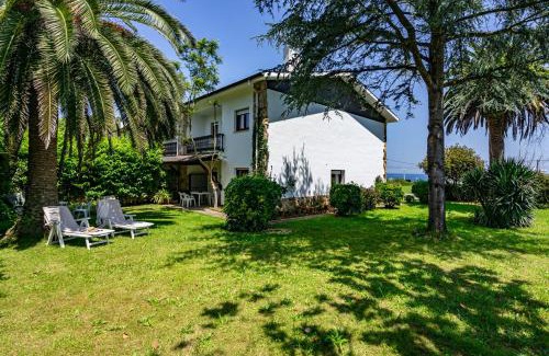 Llanes Chalet De Esquí | Casa de playa en Toró, Llanes