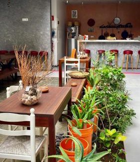Mindelo Casa | Casa de Poço Guest House and Gallery