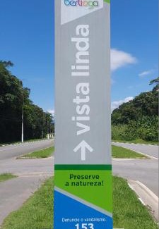 Vista Linda Casa | CASA DE PRAIA COM DUAS PISCINAS E GARAGEM