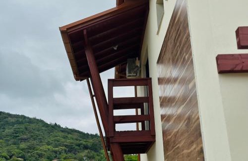 Gamboa Casa | Casa de Praia Completa 2min a pé da praia da Gamboa Garopaba
