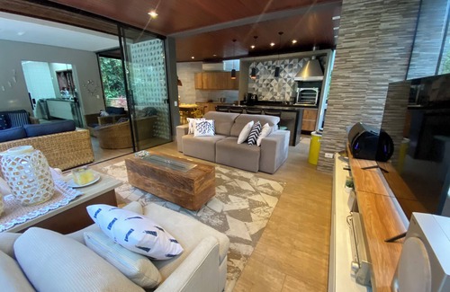Guarutuba Casa | Casa de Praia de Bertioga com Piscina