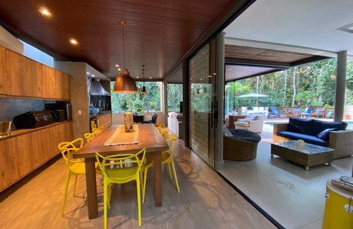 Guarutuba Casa | Casa de Praia de Bertioga com Piscina