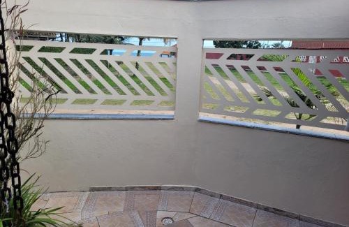Campos Eliseos Casa | Casa de praia Jequitiba, 50 metros do mar com piscina!ITANHAÉM!