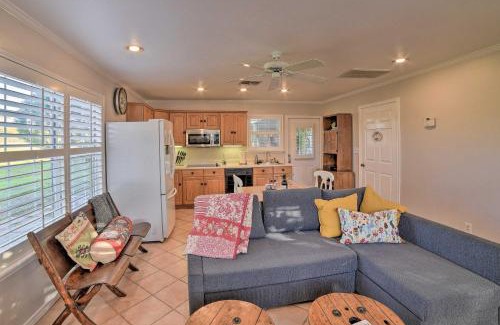 Corpus Christi Casa | Casa de Samuel - Patio, Fountain and Outdoor Kitchen