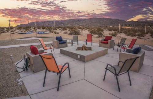 Twentynine Palms Casa | CASA DE SUNRISE-JTNP-The Ultimate Desert Getaway