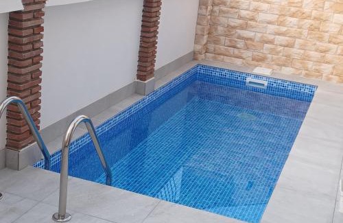 Montecorto Casa | Casa de Teones con piscina privada